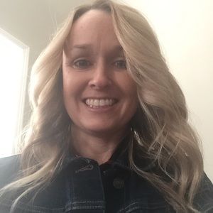 Meet your Posher, Ivey